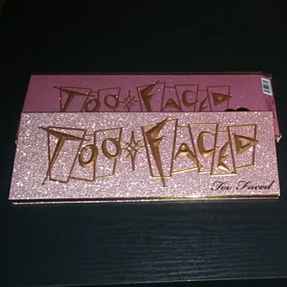 Too Faced Limited Edition Then & Now Palette - Picture 2 of 3